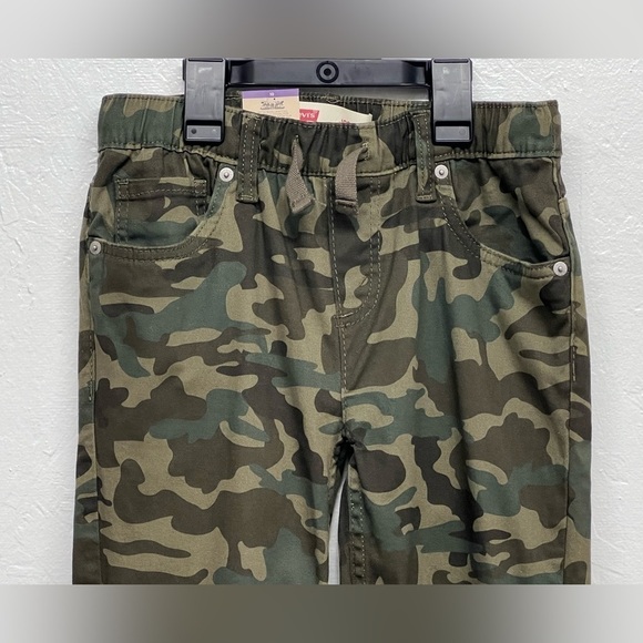 Boys Levi’s Jeans Jogger Camo Pants - 10 - Picture 4 of 13